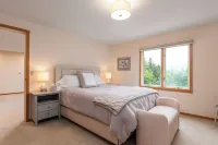 Relax & Recover Mountain Retreat - Hot Tub + Sauna + Home Gym - Gym