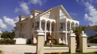 Oceanspray Beach House!!w/ Large Saltwater Pool) in the Heart of the Bahamas. - 3 tähden