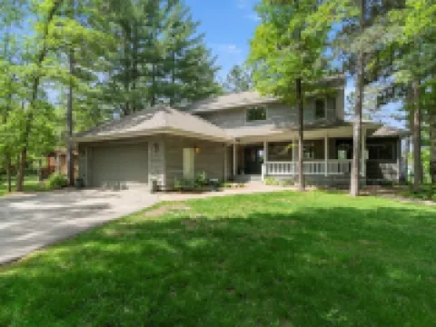 Crosslake House on Whitefish Chain w/3 King Beds, Dock, LilyPad, Sup