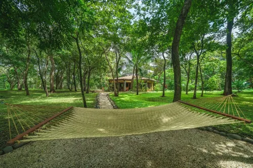 Exquisite 2BDR, 2BTH Home - Gated Community - Steps from Luxurious Amenities