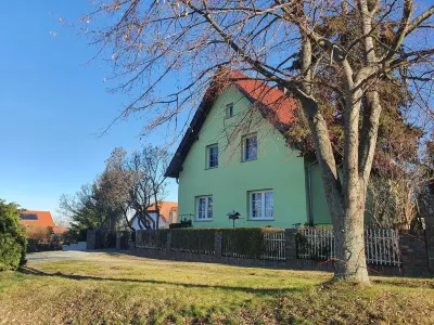 Ferienwohnung "Am Kutschenberg" Hotel a 