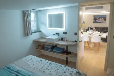 New apartment with garden, terrace, free parking in Duinbergen by the sea Hotels near Duinbergen