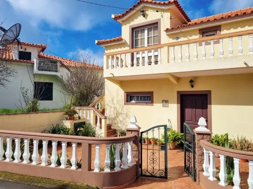 Achada Hillside & Ocean View Apartment with Free WIFI in Arco da Calheta Hotels in Arco da Calheta