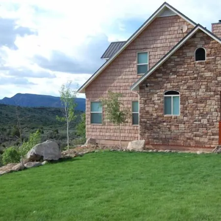 Pine Valley Mountain Cabin — Relax, Explore, Unwind