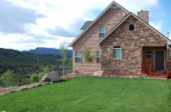 Pine Valley Mountain Cabin — Relax, Explore, Unwind