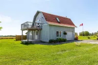 Homestead 1810 - newly renovated barn loft apartment minutes from Charlottetown