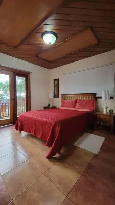 Villa frente a Alta Vista Restaurante Hotels in Bayacanes