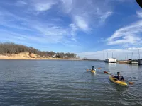 Owl Hoot Lake Retreat- Dock, beach & wooded spring/summer haven! Hotels in Texanna