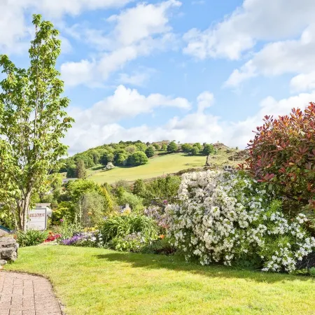 Hill Crest Country Guest House