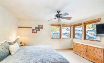 Lodge Life! Walk or Shuttle to Lifts + Fireplace, Hot Tub 2 Bedroom Condo by RedAwning