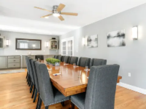 Inn at Harbor Hill Marina Hotels in Niantic