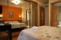 Hostal Acella