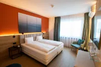 Ascona Lodge, Pool & Garden Retreat - balcony