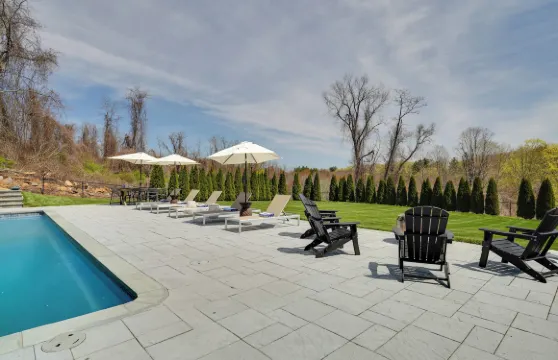 戶外娛樂區：寬敞的卡託納寶石！