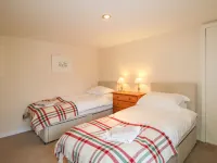 Newlands Hotels near Tamdhu Distillery