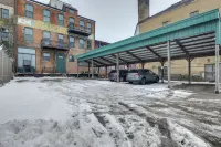 < 1 Mi to Wittenberg: Eclectic Loft w/ Parking! - 3-Star