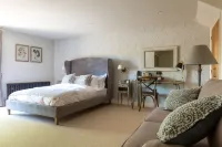 The Lion Bicester Hotels near Bicester Village