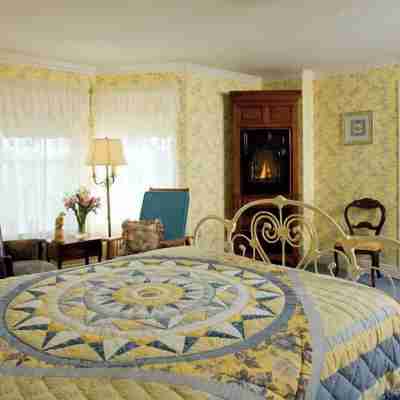 Wilbraham Mansion Rooms