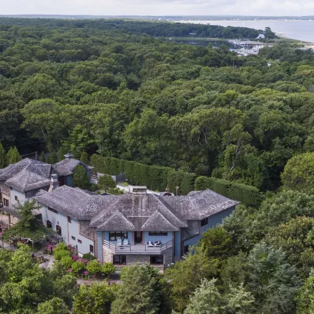 East Hampton Art House Bed and Breakfast