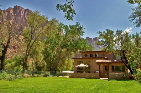 Flanigan`s Resort and Spa