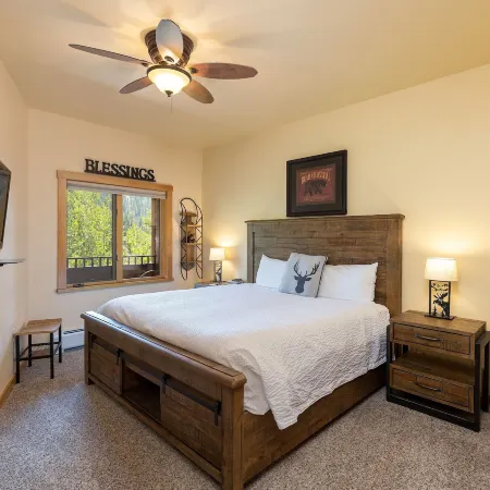 8115 Arapahoe Lodge Condo