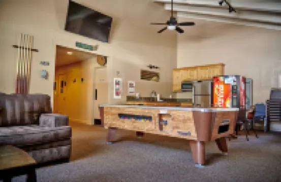 St Anton Wooded View 1-Bedroom Condos with Complimentary Hot Drinks