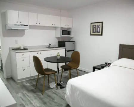 Westview Centre Motel Ltd Hotels in qathet