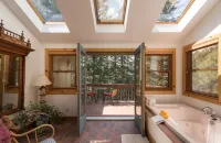 Riversong Inn Retreat - Romantisk