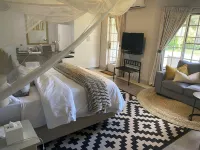 The Leslie Executive Hotel