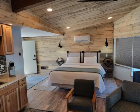 Silver Ridge Lodge Hotels in Salida