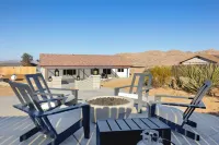 Of Wine & Gods - Hot Tub, BBQ and Fire Pit! 3 Bedroom Home by RedAwning