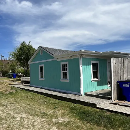Sandy Mutts at the Beach 1 Bedroom Cottage by RedAwning
