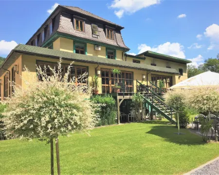 ホテル シャイド シュリースハイムのホテル