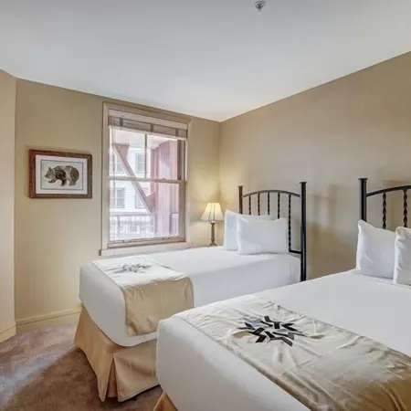 8179 Silver Mill 2 Bedroom Condo by RedAwning