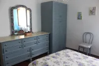 Farmhouse in a medieval village between Umbria and Tuscany