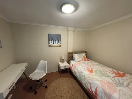 Rosetta Beach Cottage - Pt Elliot - pet friendly, sea views