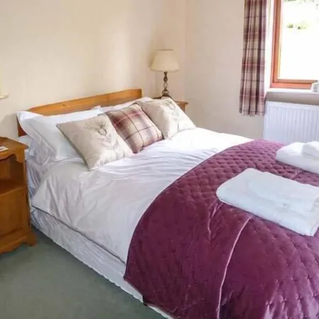 Pine Lodge Hotels in Dingwall