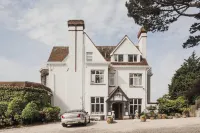 Merchants Manor Spa - parking