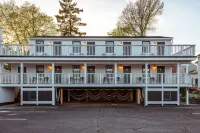 Eagle House Motel