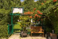 小屋 時鐘博物館附近的飯店