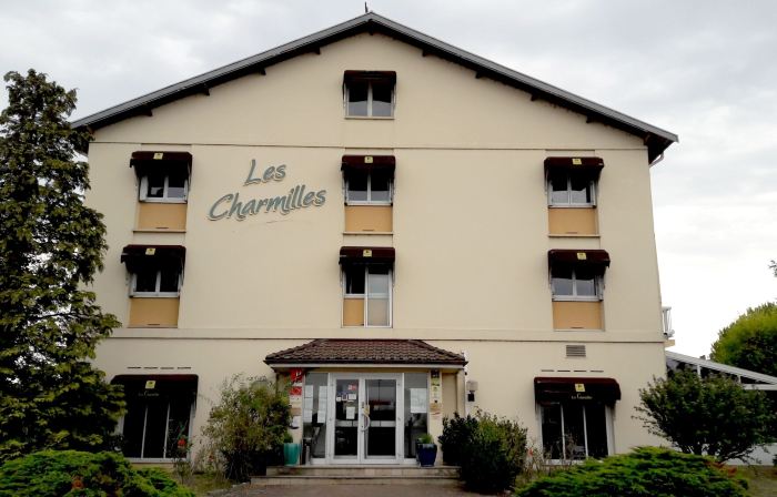 Logis Hôtel-Restaurant les Charmilles