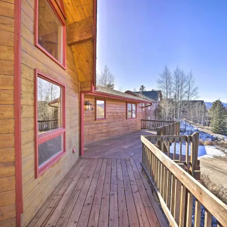 1 Mi to Granby Ranch: Family-Friendly Cabin!