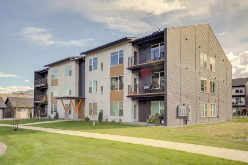 Modern Livingston Condo Near Yellowstone River! - parking