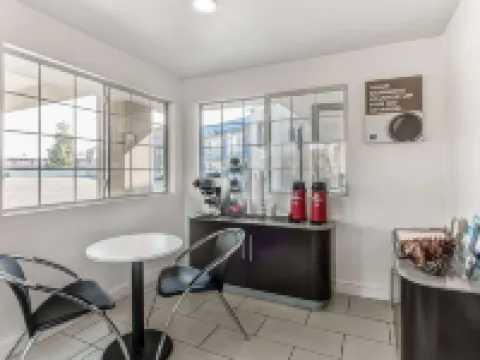 Motel 6 Visalia, CA Hotels in Visalia