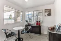 موتل 6 فيساليا، كاليفورنيا