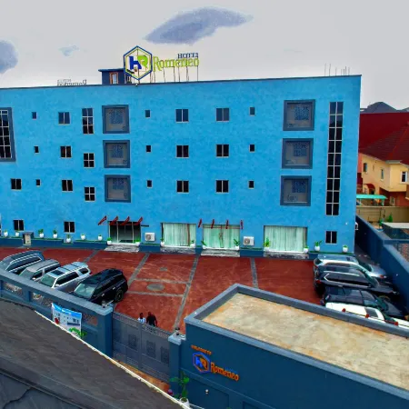 Romeneo Grand Royal Hotel