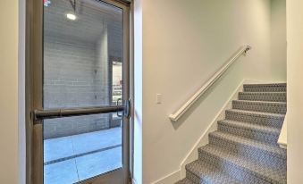 Downtown Traverse City Condo 32 Mi to Ski Slopes!