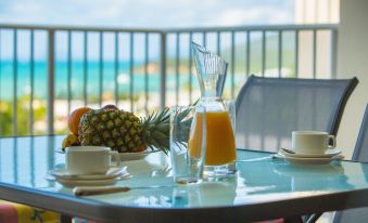 Azure Sea Airlie Beach Resort