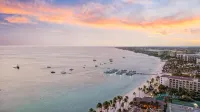 The Cove 106 in Palm Beach Aruba - Prime Location - Free Parking