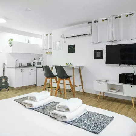 Dayos Unique Suites